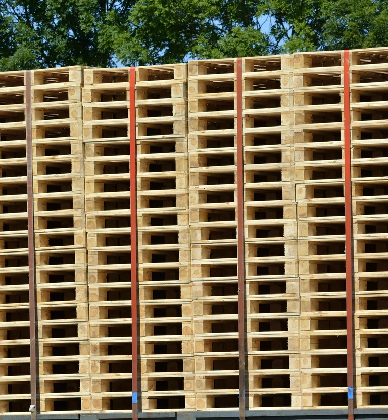 Zabezpieczone stosy palet